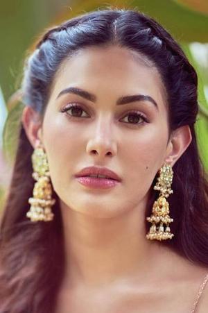 Amyra Dastur